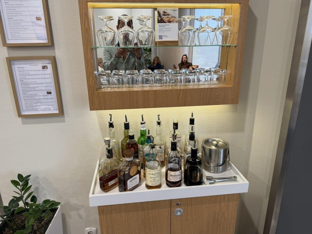 Lufthansa Star Alliance Lounge Athens