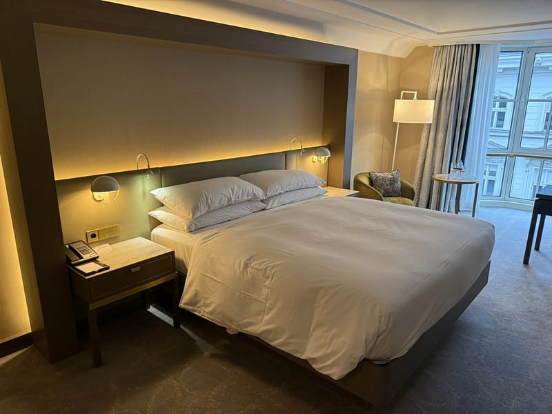 KING PLAZA EXECUTIVE ROOM