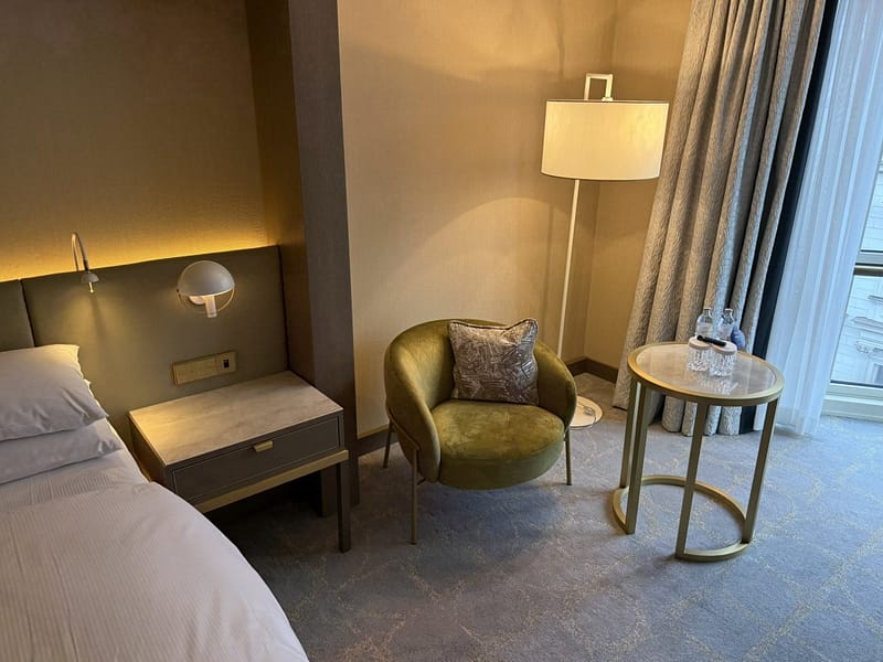 KING PLAZA EXECUTIVE ROOM